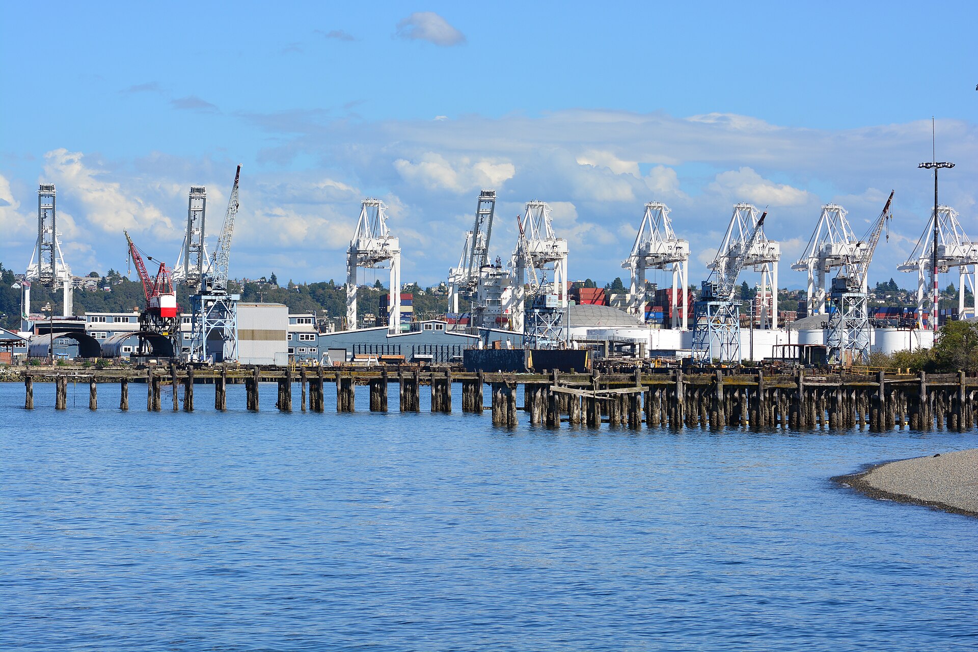 USS Roark (FF-1053) — Asbestos Exposure & Mesothelioma Claims